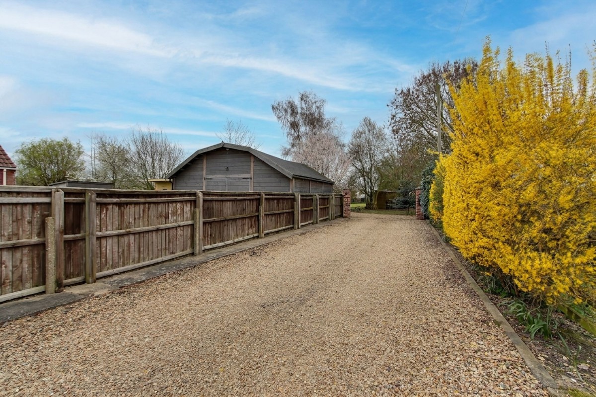 Main Road, Holbeach Drove, PE12