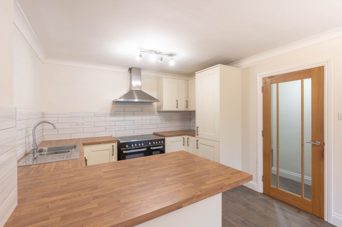 Arbury Road, Twickenham Court Arbury Road, CB4