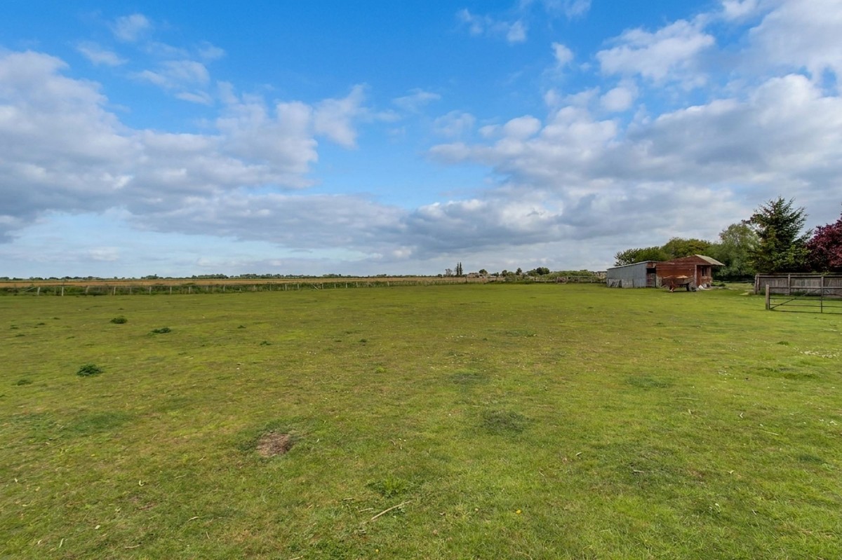 Mill Road, Murrow, PE13