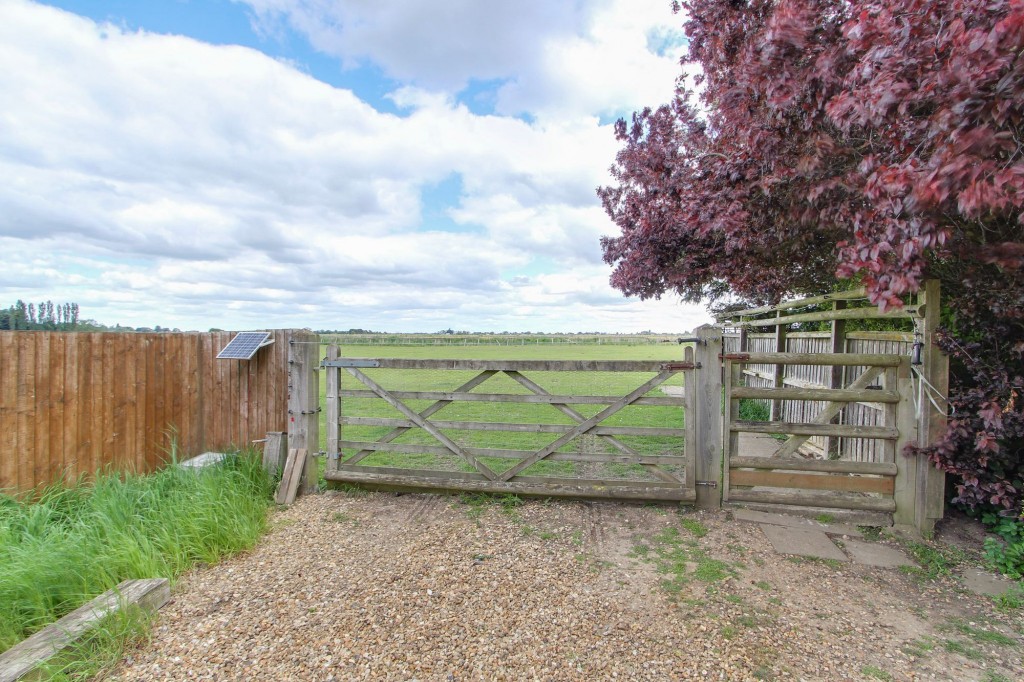 Mill Road, Murrow, PE13