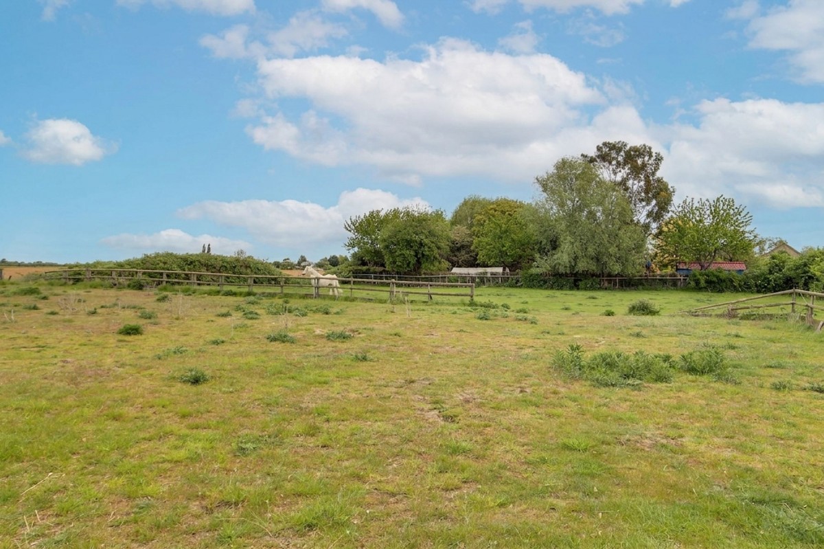 Mill Road, Murrow, PE13