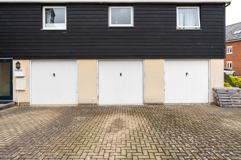 Bourneys Manor Close, Willingham, CB24