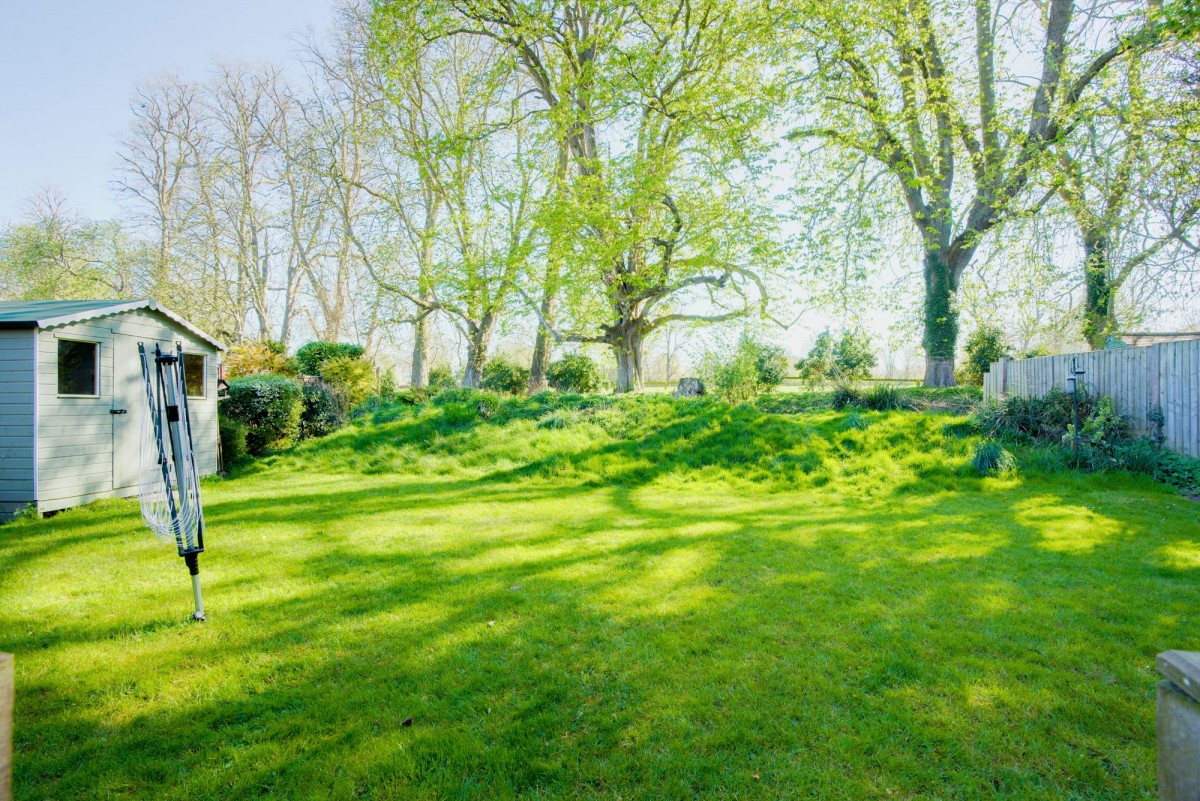 Mill Close, Exning, CB8