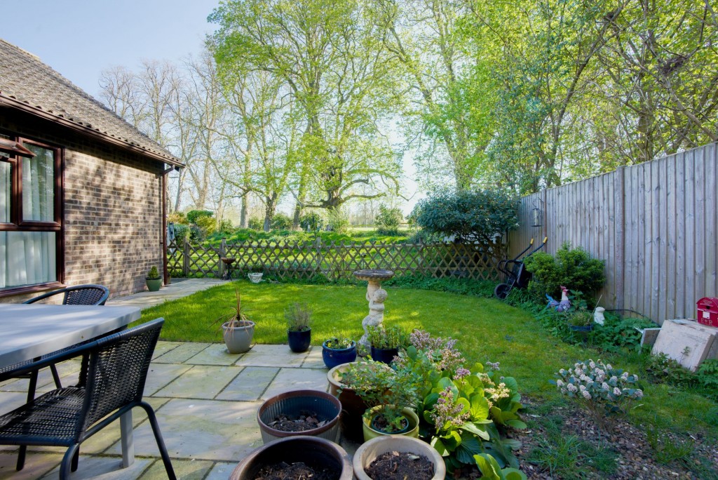 Mill Close, Exning, CB8