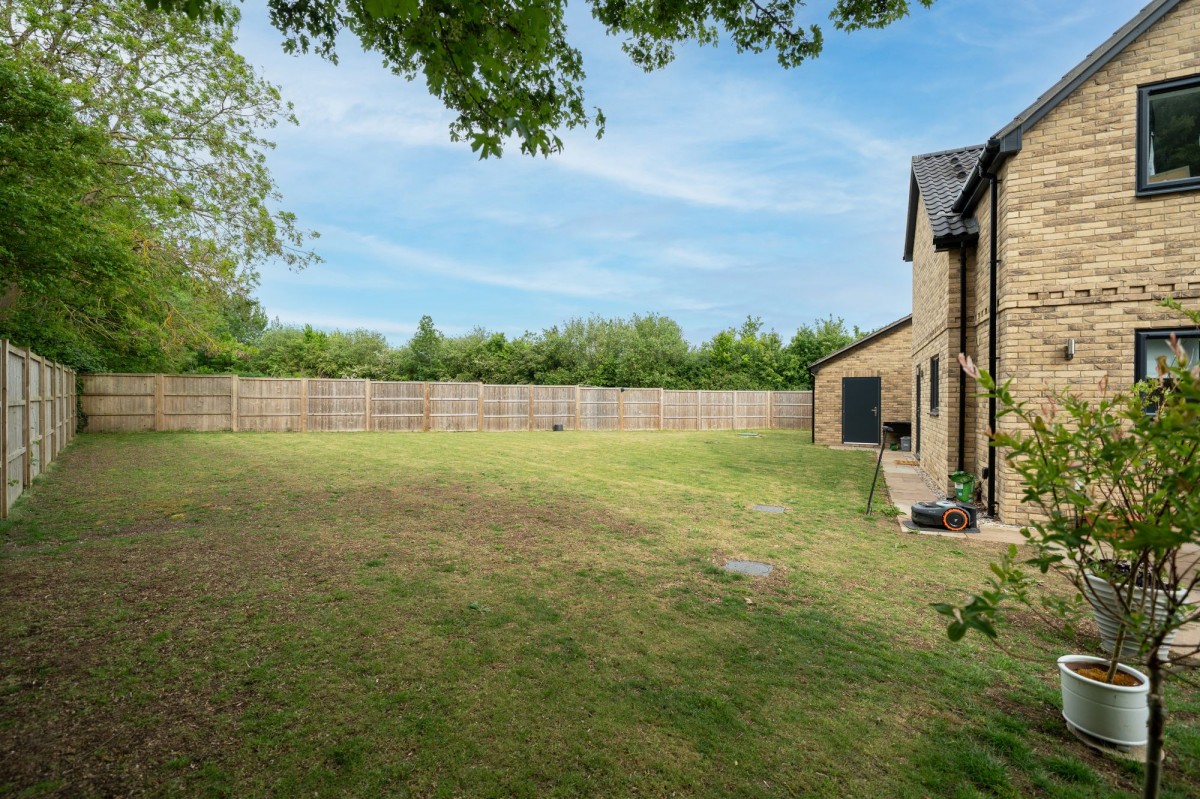 Grannys End Road, Witchford, CB6