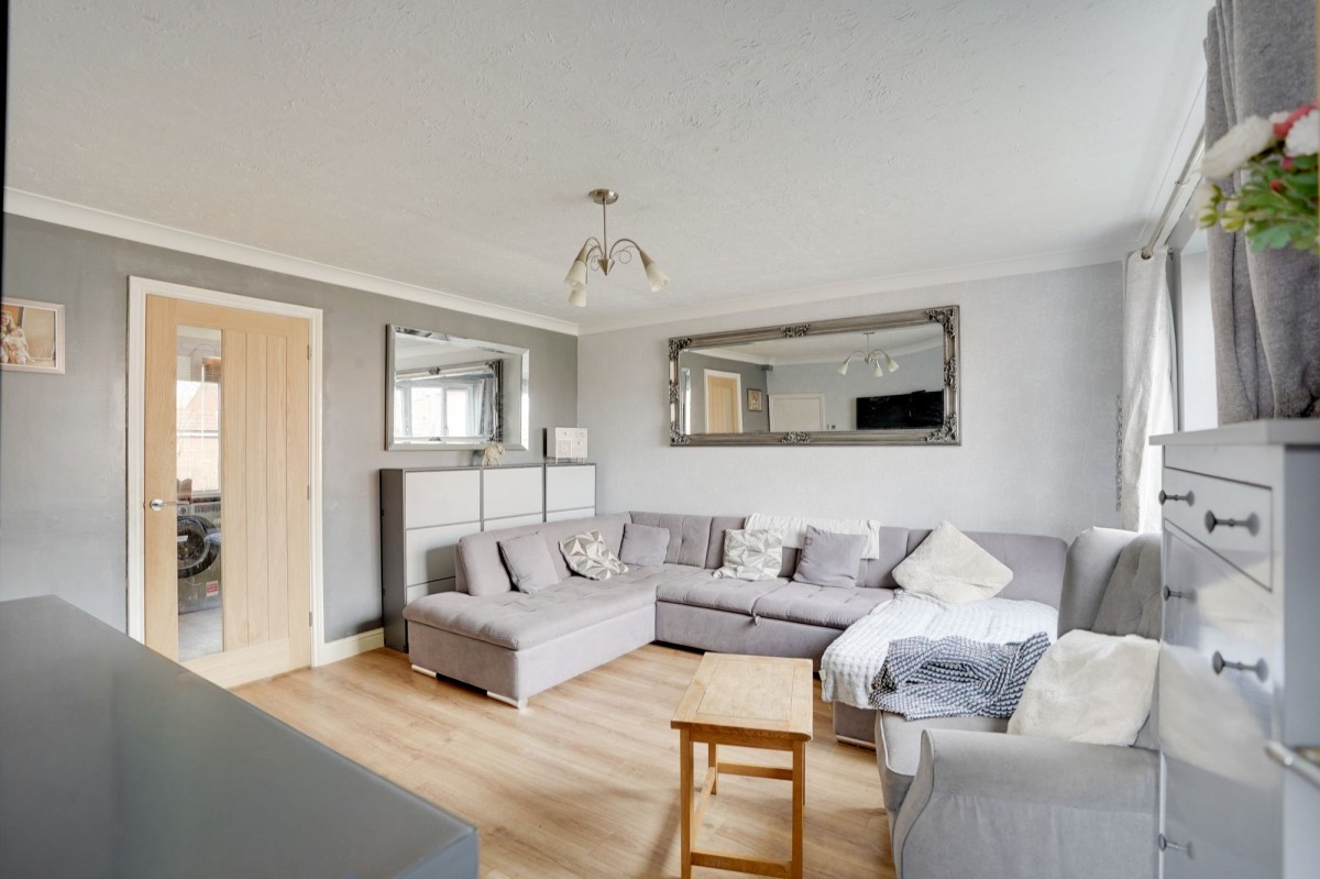 Macpherson Robertson Way, Mildenhall, IP28