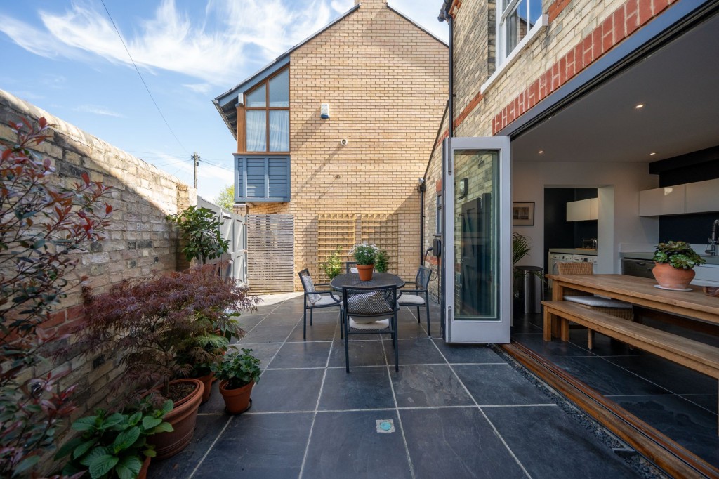 Alpha Road, Cambridge, CB4