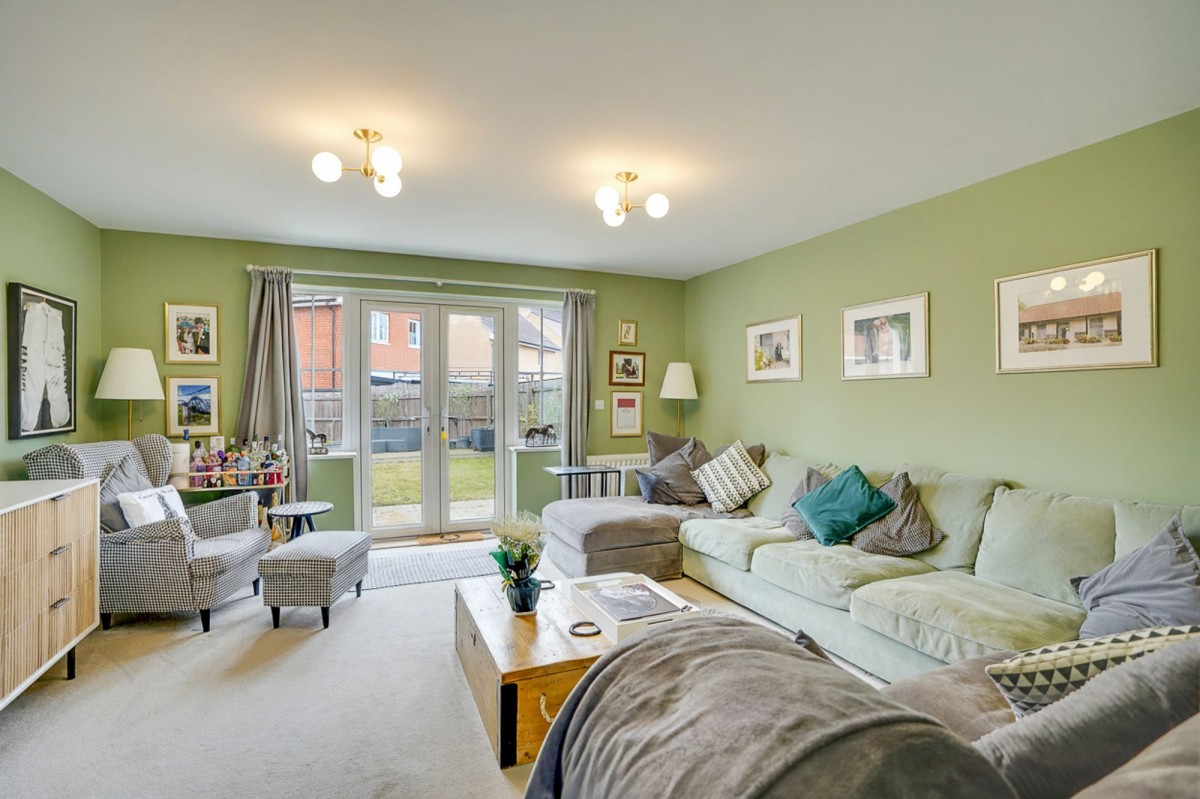 Dandelion Crescent, Red Lodge, IP28