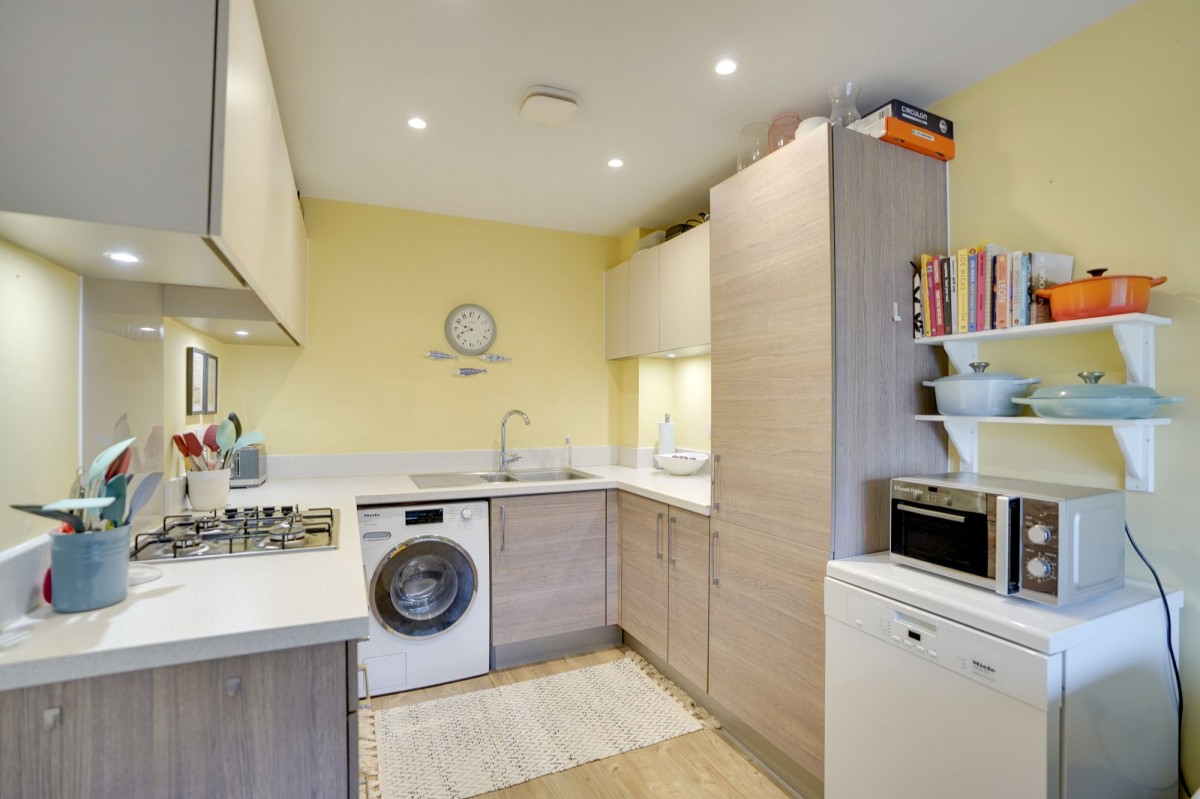 Dandelion Crescent, Red Lodge, IP28