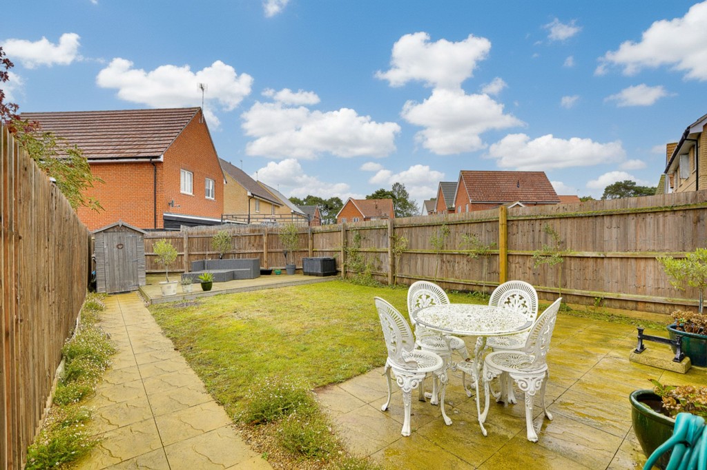 Dandelion Crescent, Red Lodge, IP28