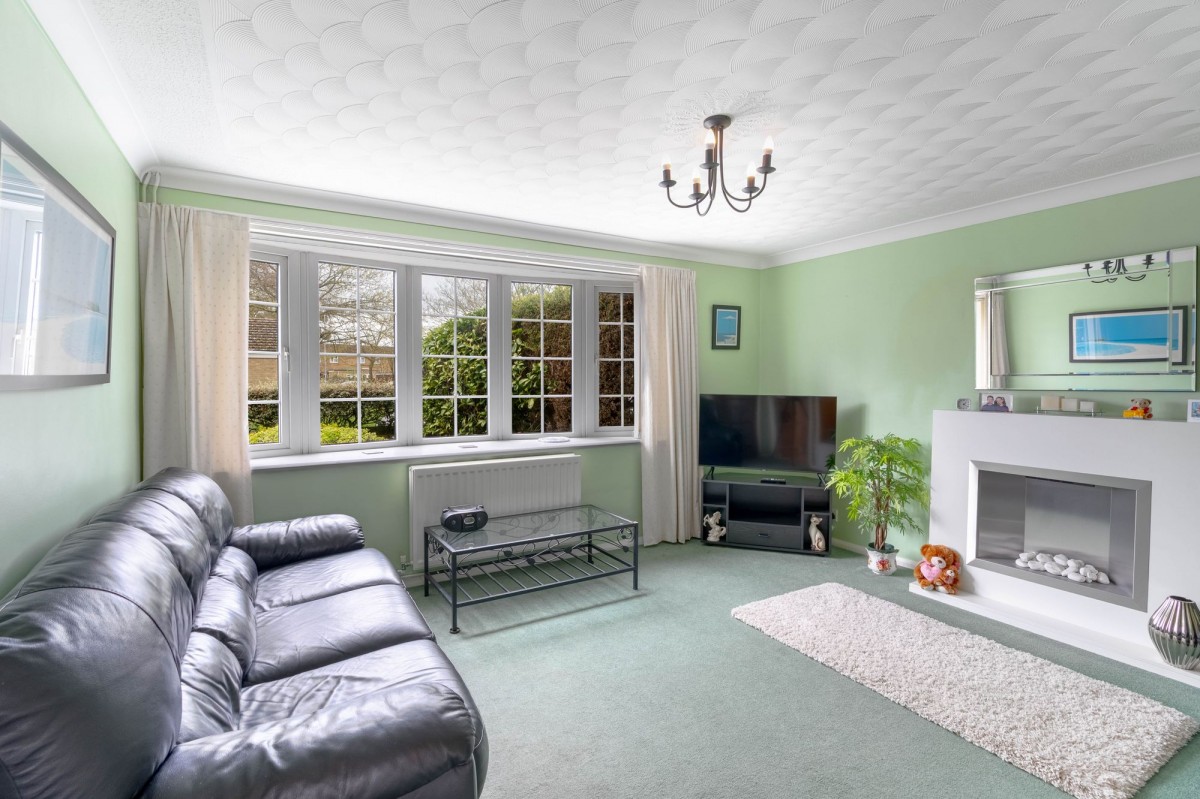 Whitfield Close, Cambridge, CB4