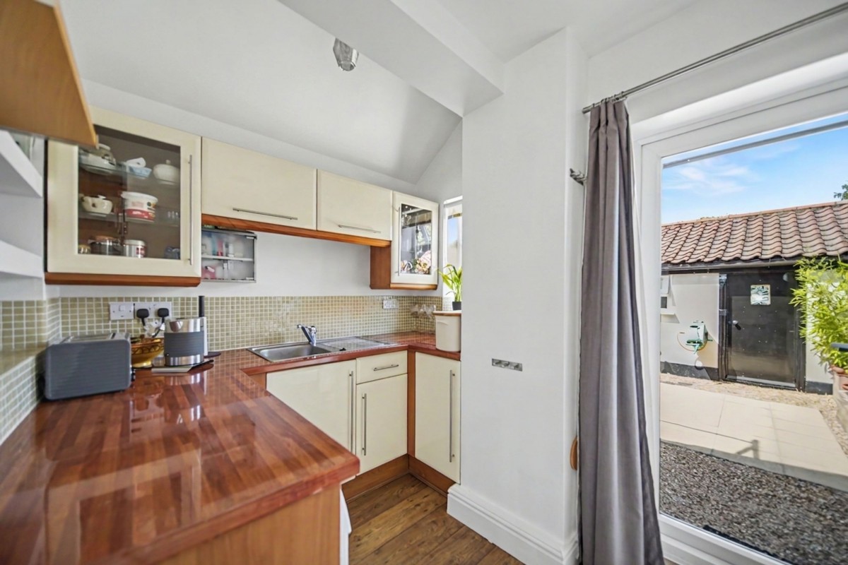 Field Terrace Road, Newmarket, CB8