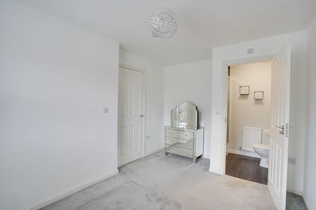 Wintergreen Road, Red Lodge, IP28