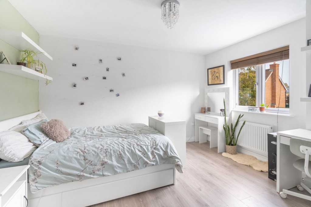 Collingwood Drive, Longstanton, CB24