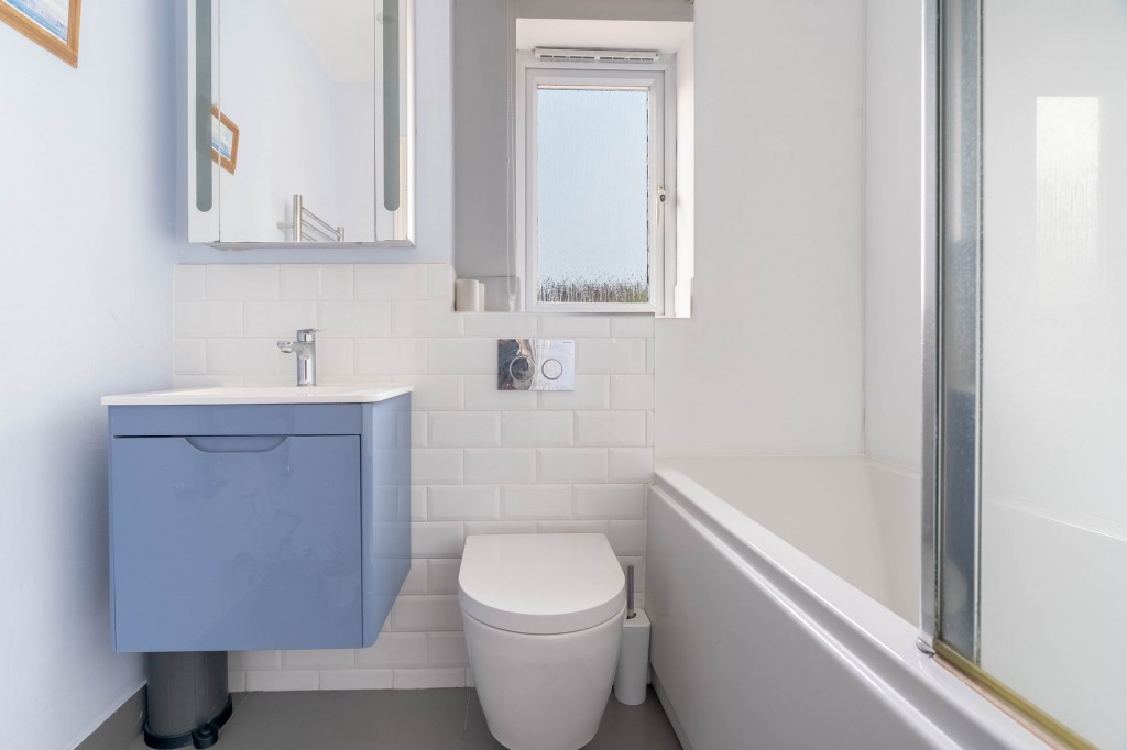 Collingwood Drive, Longstanton, CB24