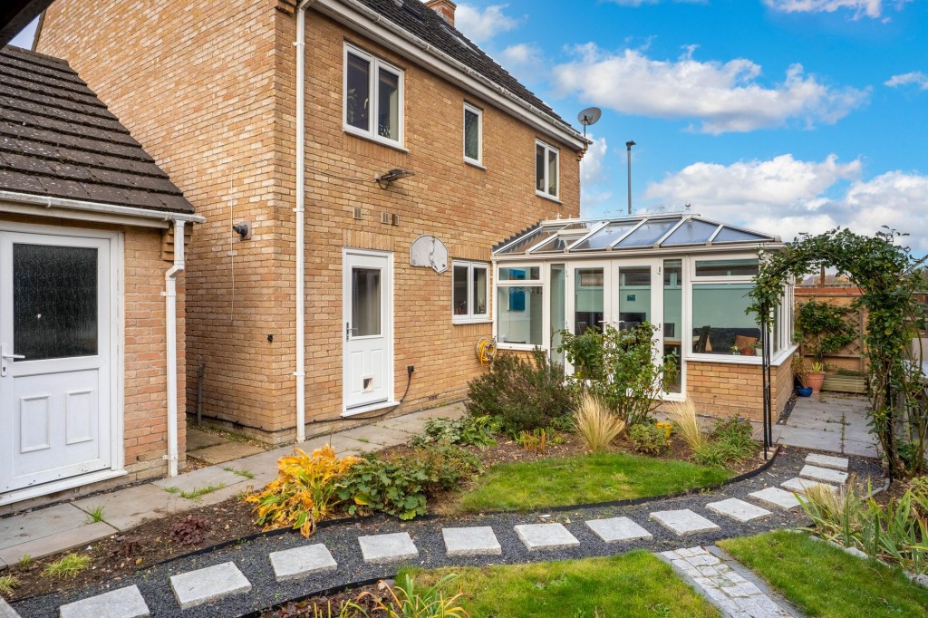 Collingwood Drive, Longstanton, CB24