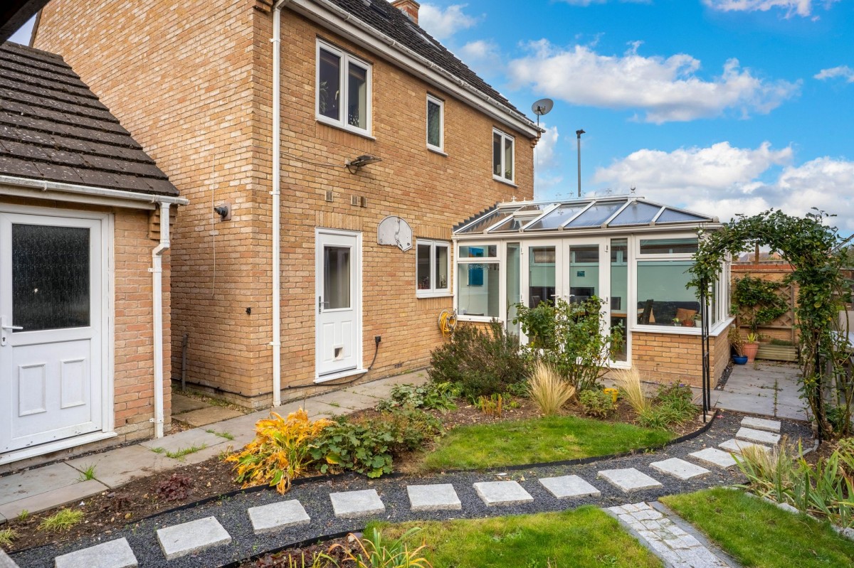 Collingwood Drive, Longstanton, CB24