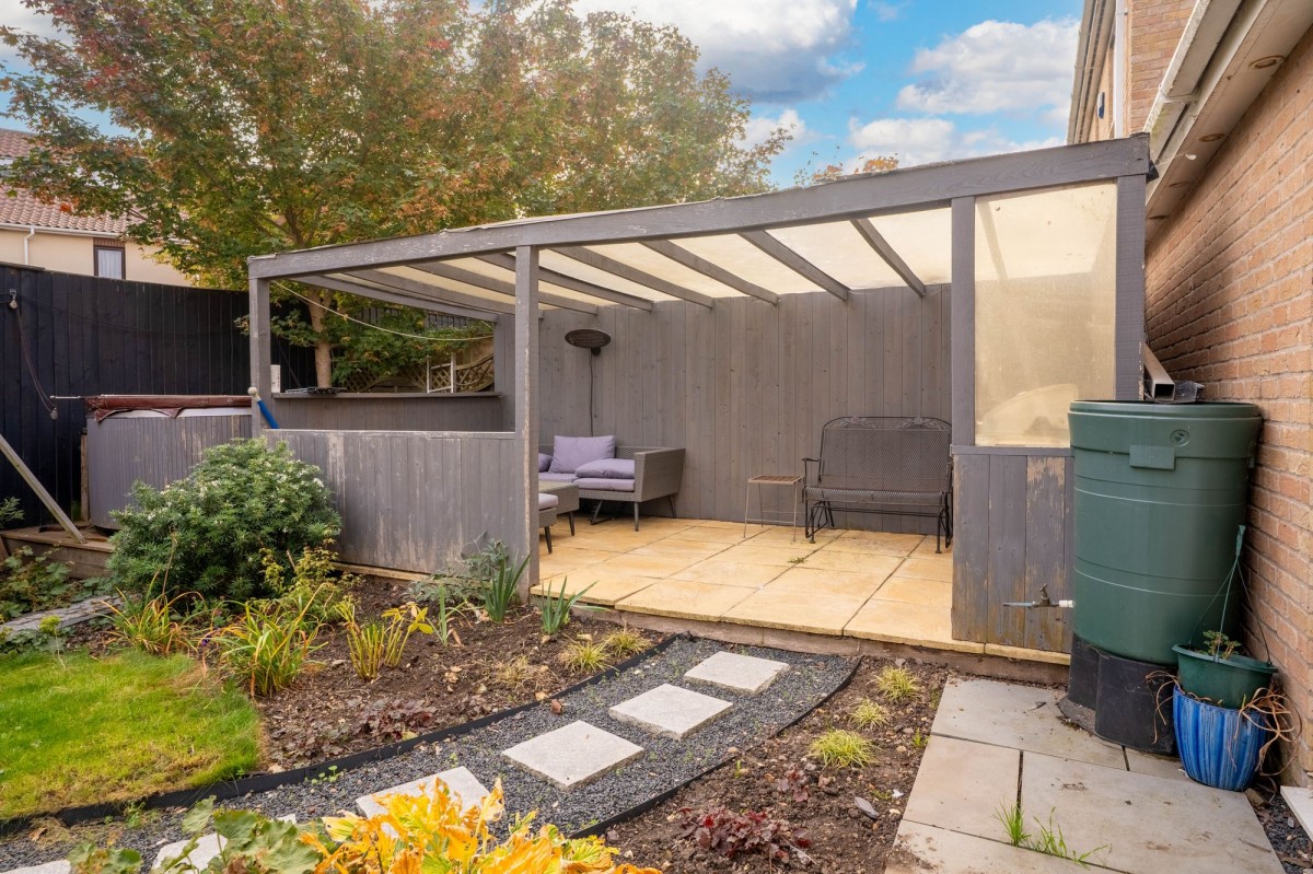 Collingwood Drive, Longstanton, CB24