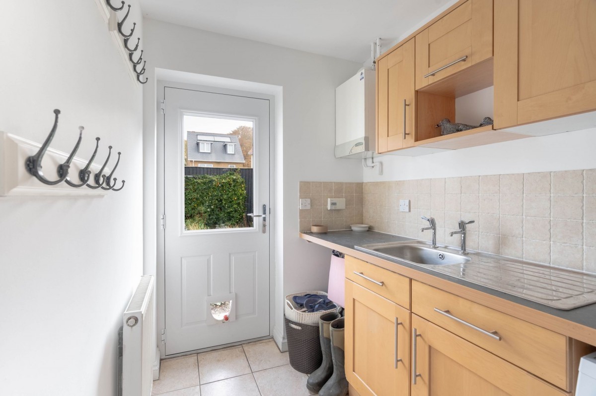Collingwood Drive, Longstanton, CB24