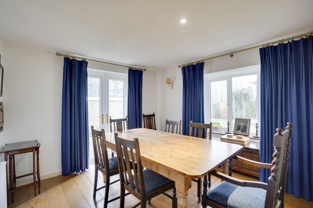 Churchill Avenue, Newmarket, CB8