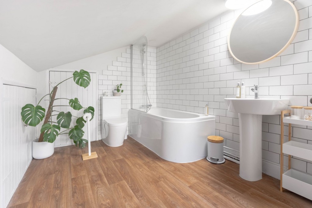 High Street, Earith, PE28