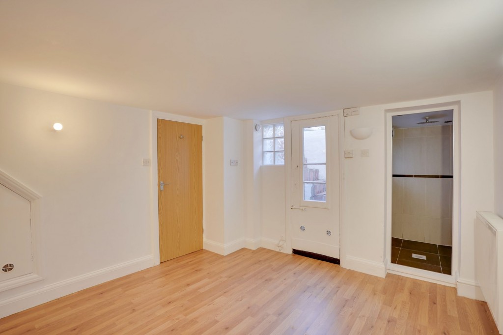 Queen Street, Newmarket, CB8