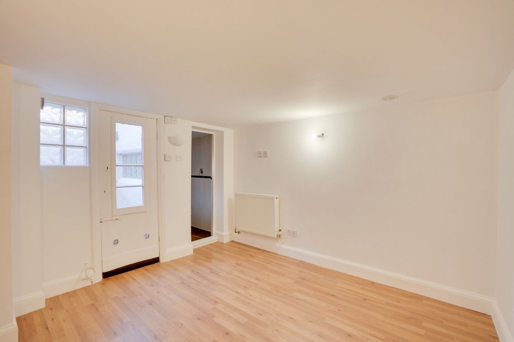 Queen Street, Newmarket, CB8