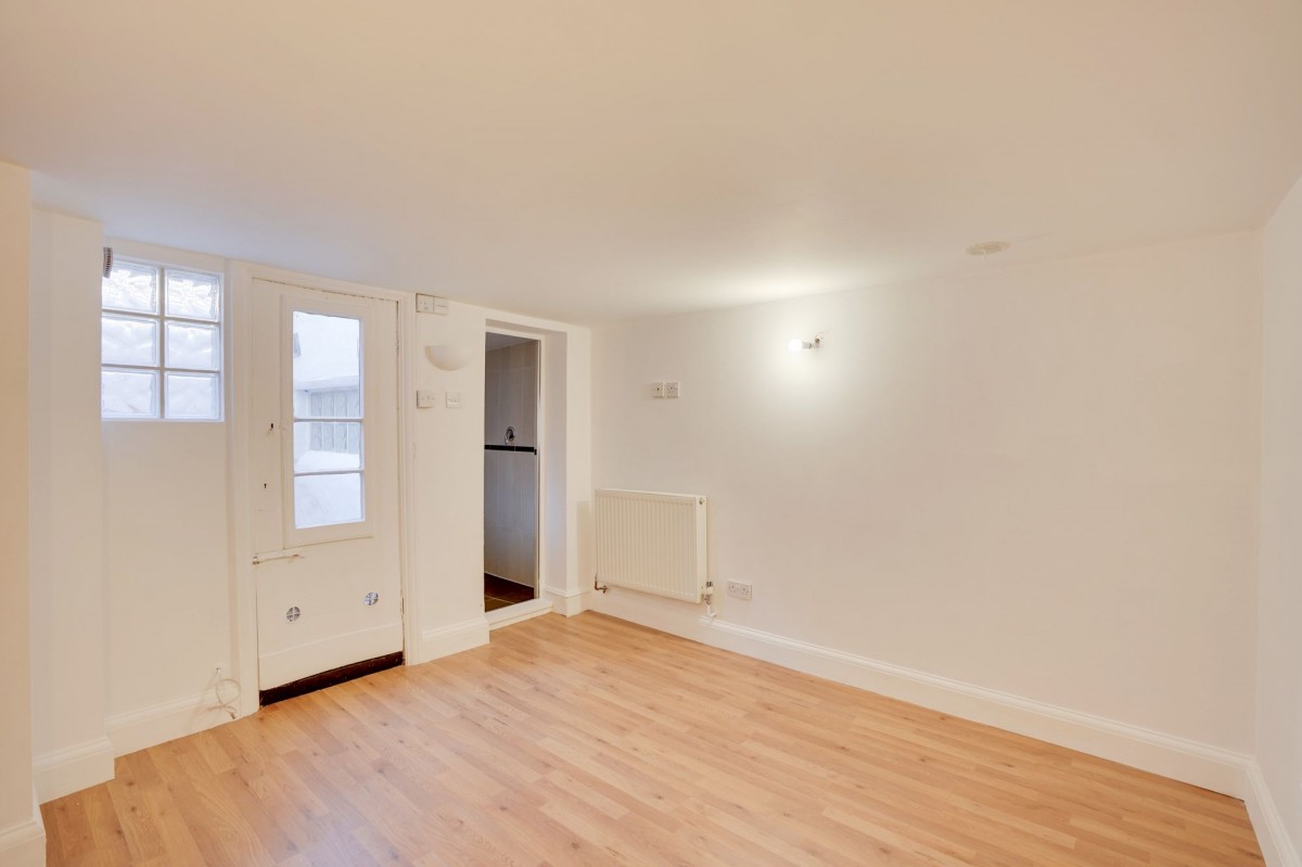 Queen Street, Newmarket, CB8