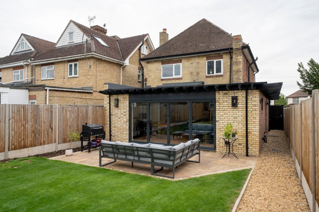 Milton Road, Cambridge, CB4