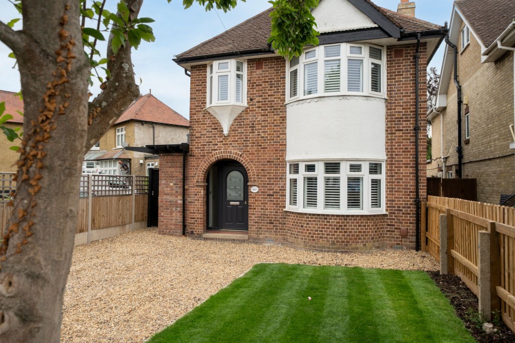 Milton Road, Cambridge, CB4