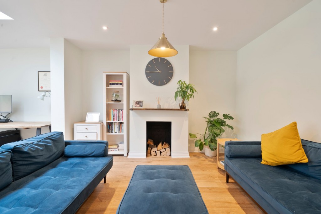 Milton Road, Cambridge, CB4