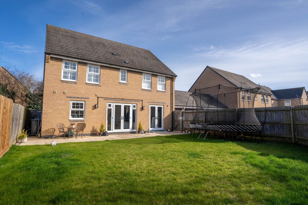 Lofthouse Way, Longstanton, CB24