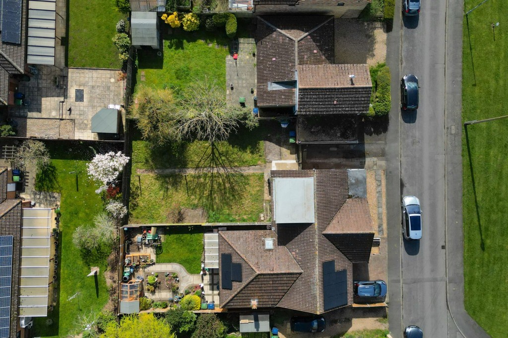 Pound Lane, Sutton, CB6