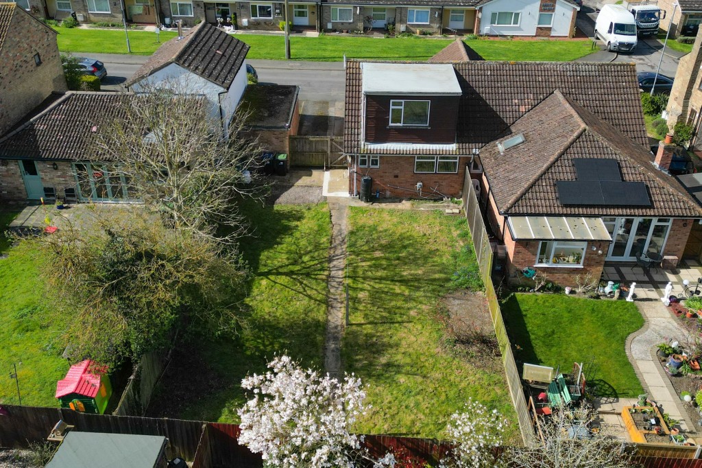 Pound Lane, Sutton, CB6