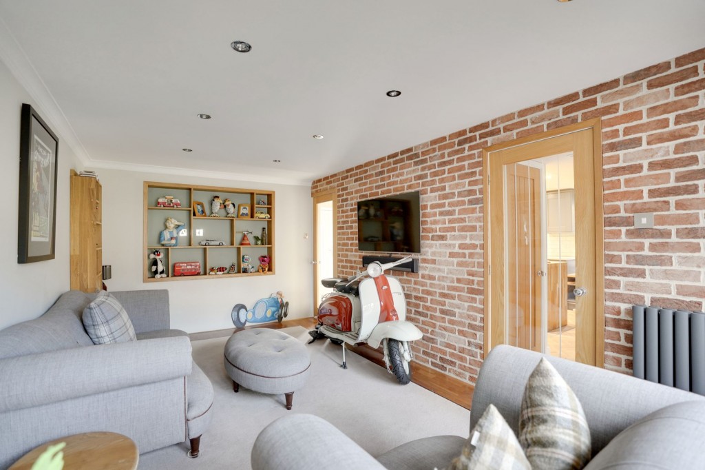 Bayfield Drive, Burwell, CB25