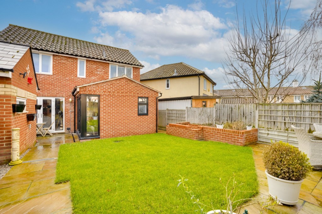 Bayfield Drive, Burwell, CB25