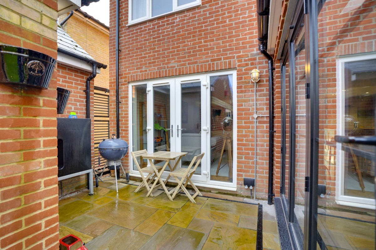 Bayfield Drive, Burwell, CB25