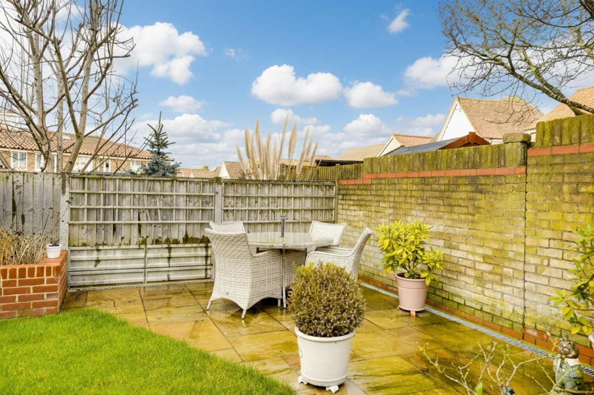 Bayfield Drive, Burwell, CB25