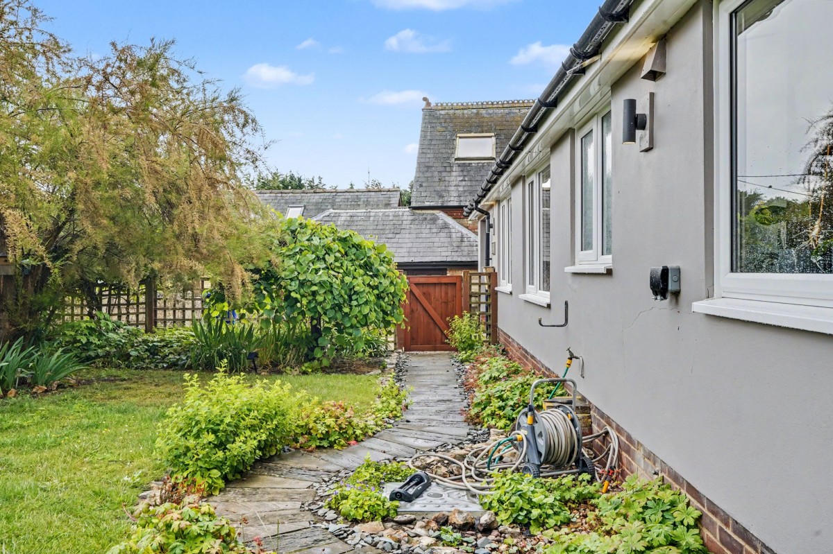Fordham Road, Freckenham, IP28