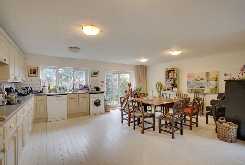 Freshfields, Newmarket, CB8