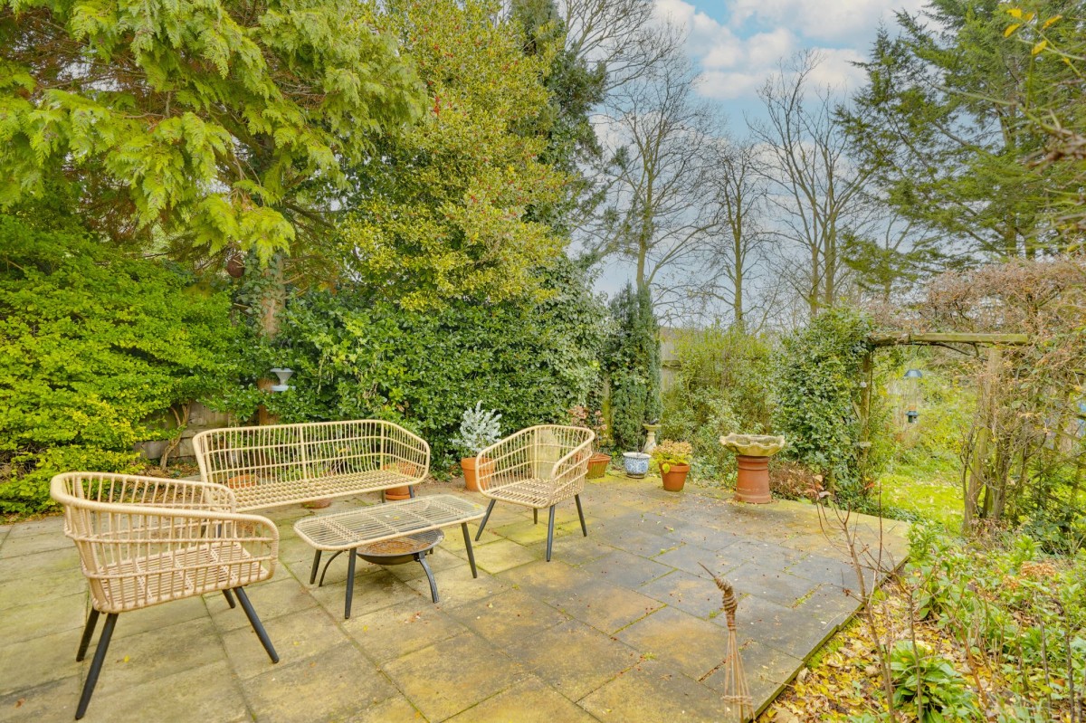 Freshfields, Newmarket, CB8