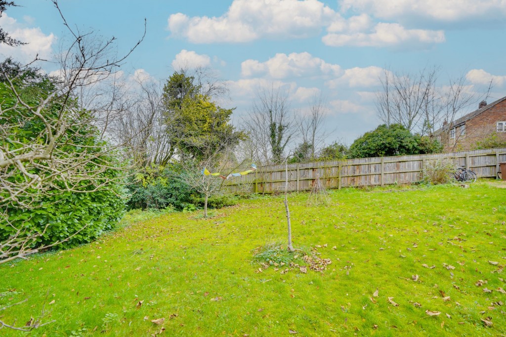 Freshfields, Newmarket, CB8