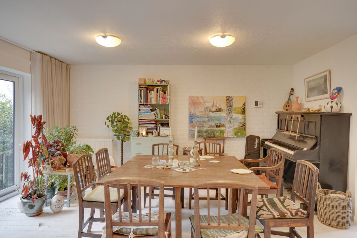 Freshfields, Newmarket, CB8