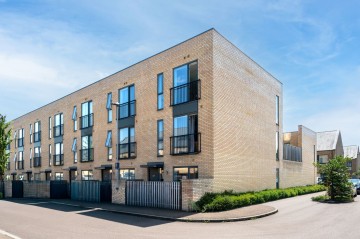 Clay Farm Drive, Trumpington, CB2