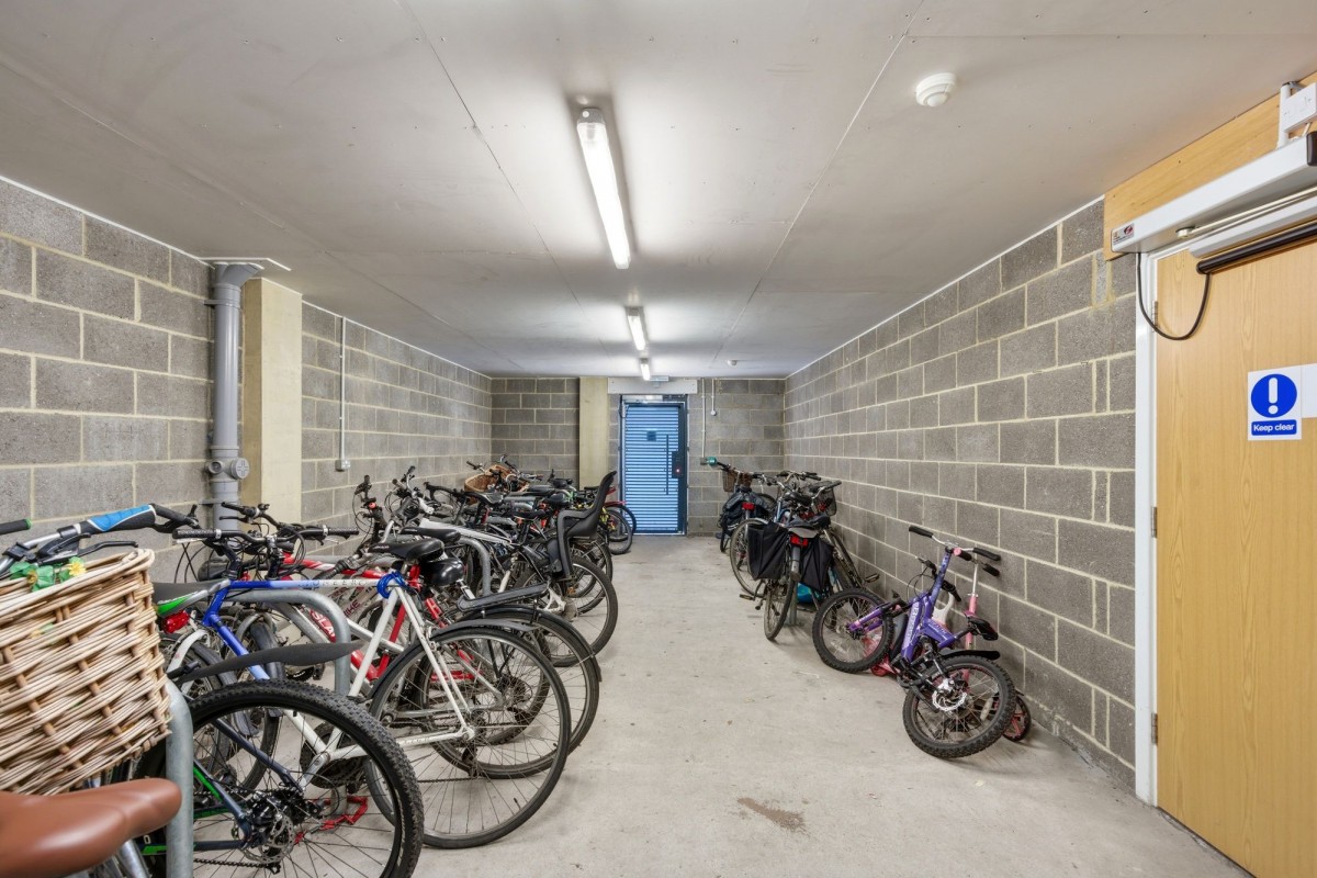 Lilywhite Drive, Cambridge, CB4