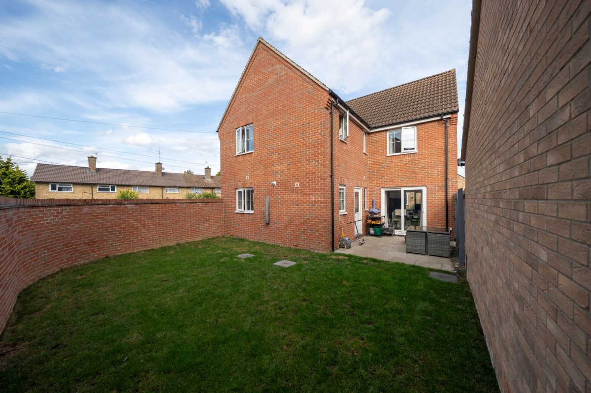 Browning Chase, Littleport, CB6