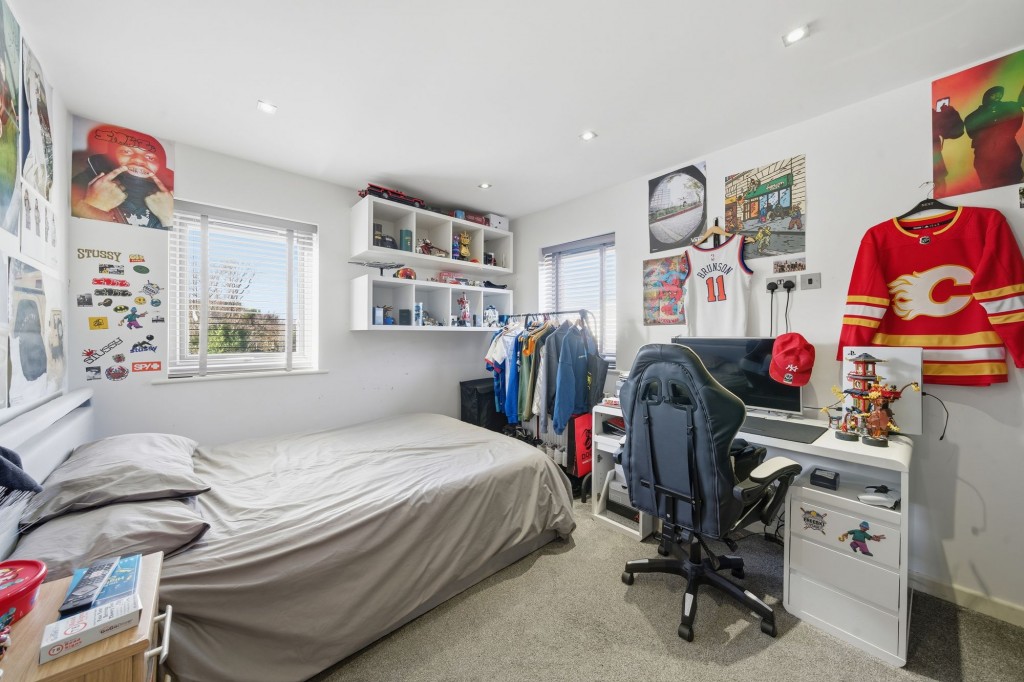 Middle Watch, Swavesey, CB24