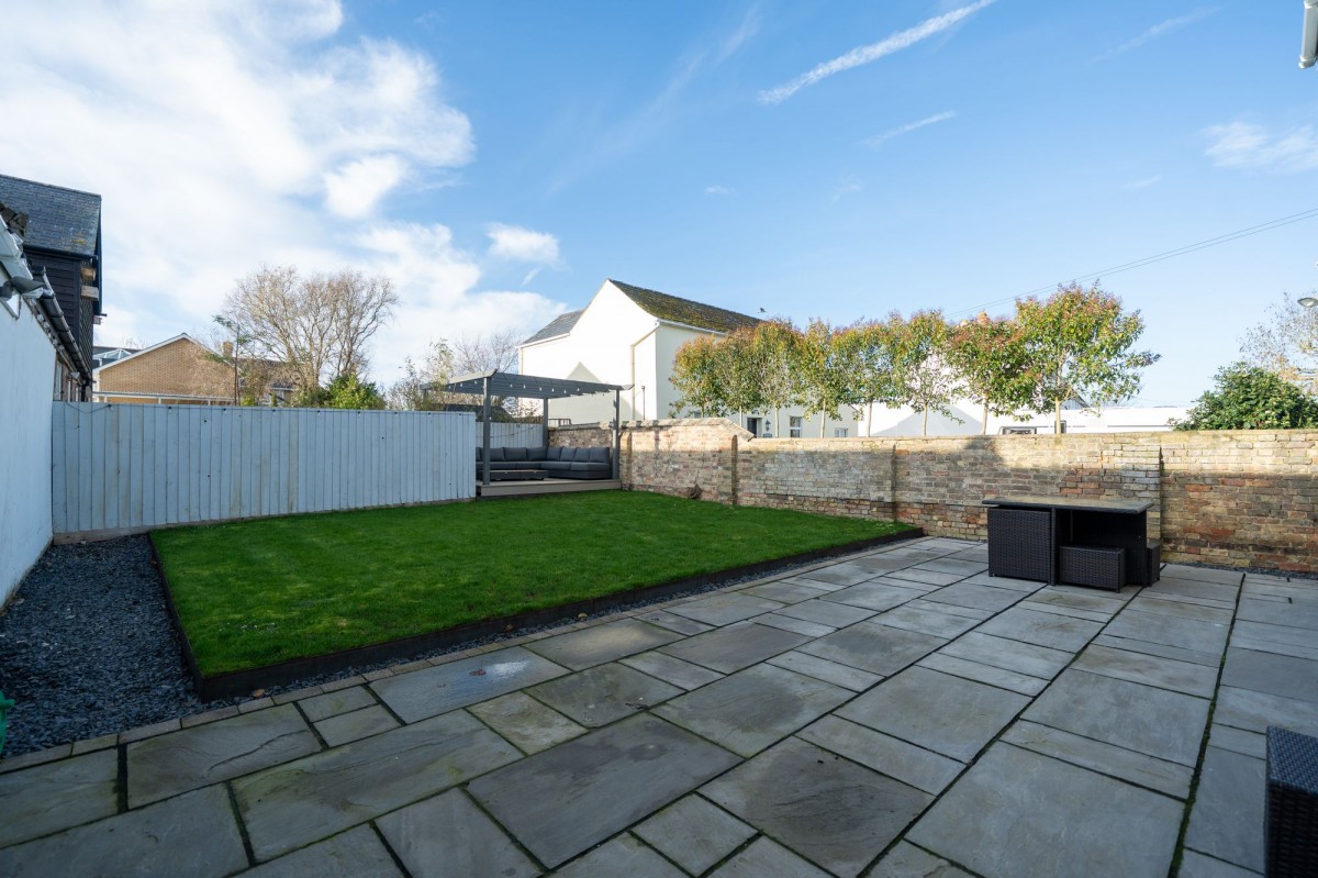 Middle Watch, Swavesey, CB24