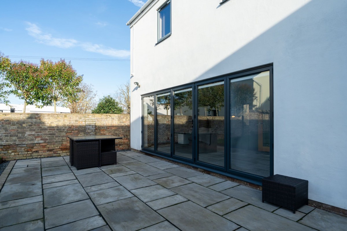 Middle Watch, Swavesey, CB24