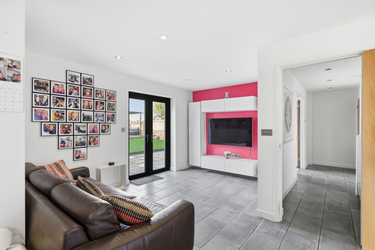 Middle Watch, Swavesey, CB24